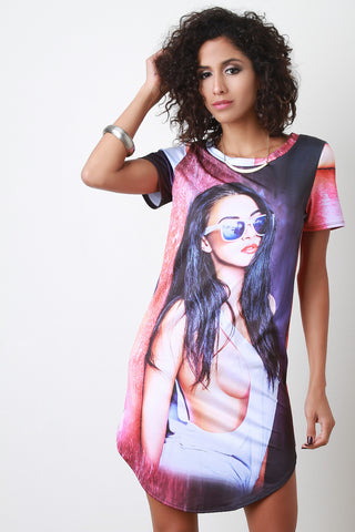 Model Graphic Print Tee Dress